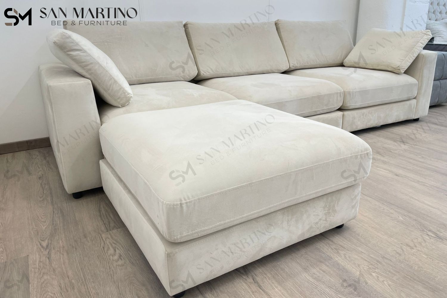 Canapé Julia Modulable Velours Blanc cassé 3+1 Pouf